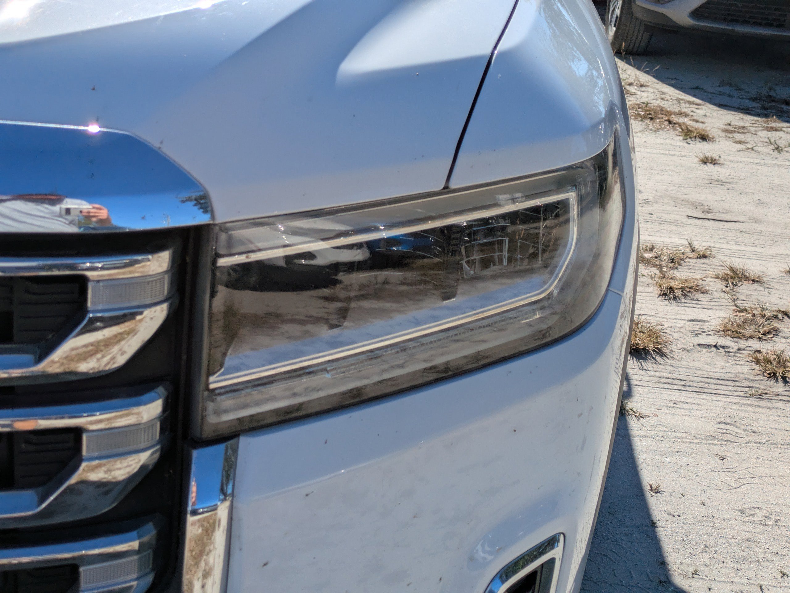 Used 2023 GMC Acadia SLT FWD image 10