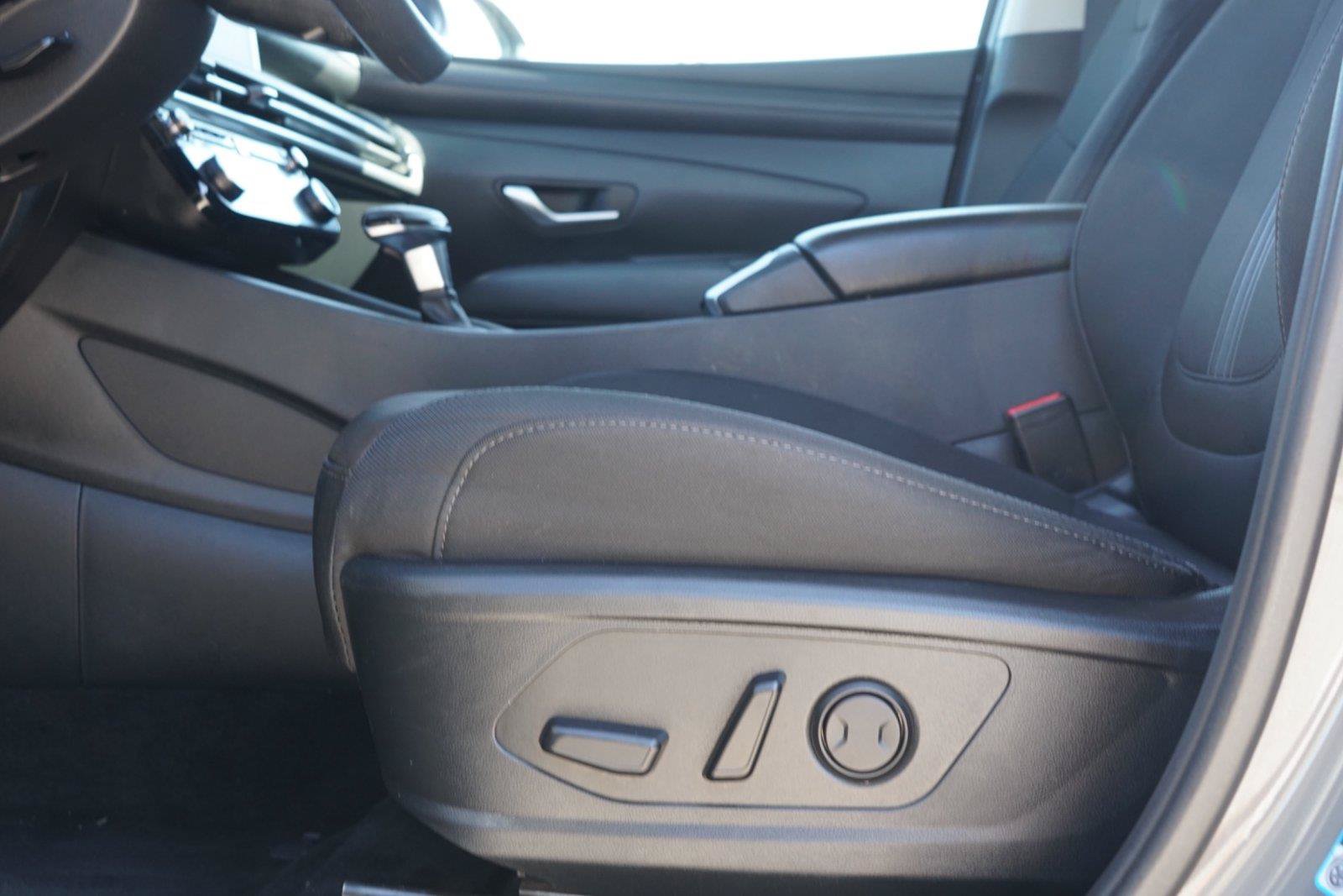 Used 2025 Hyundai Tucson SEL FWD image 21
