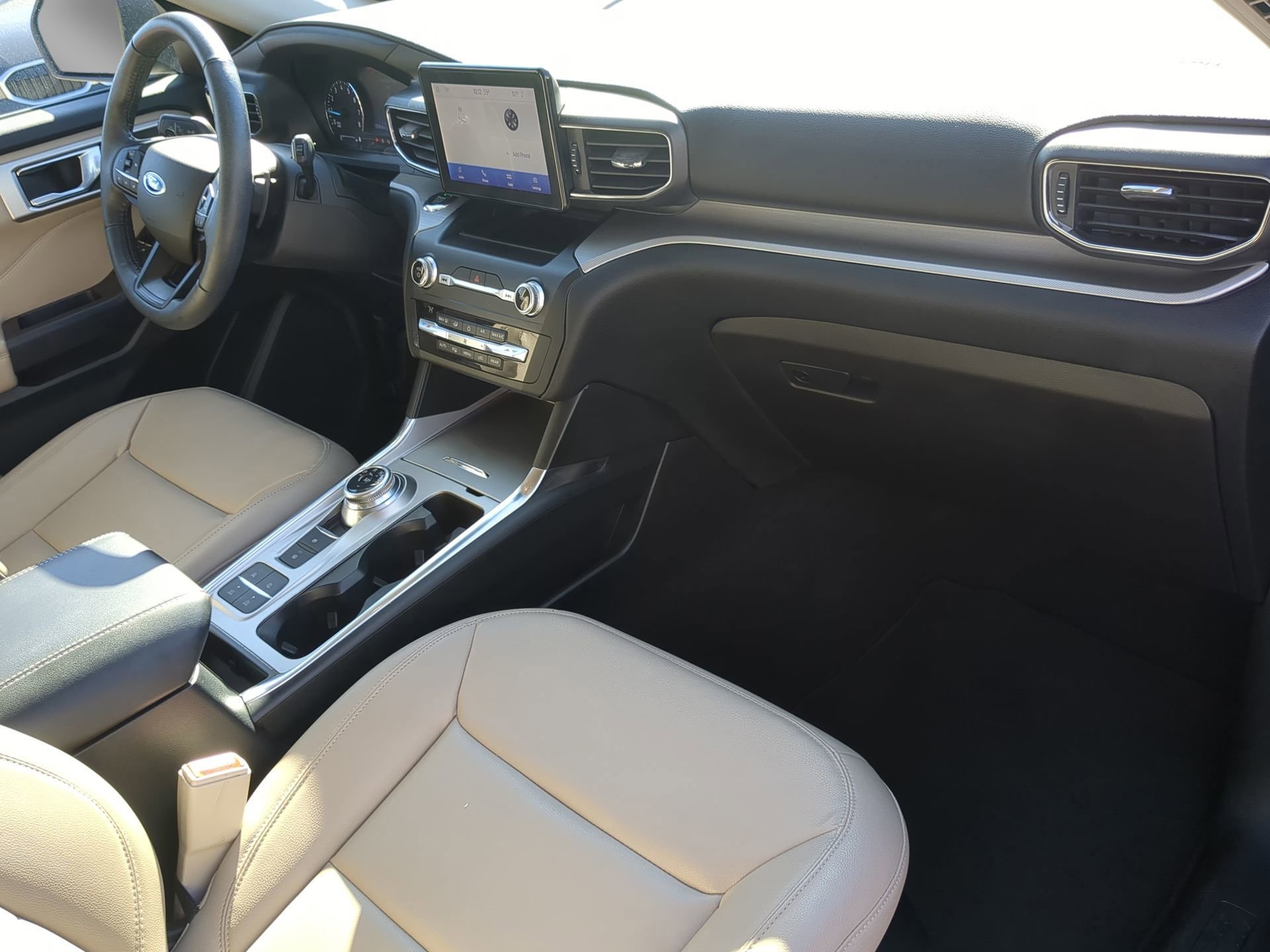 Certified 2020 Ford Explorer XLT w/ Equipment Group 202A image 42