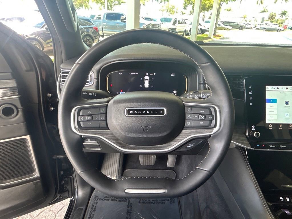 Used 2024 Jeep Wagoneer L Series II w/ Flexible Seating Group image 15
