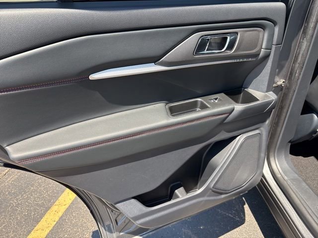 Certified 2025 Ford Explorer ST-Line AWD/4WD image 24