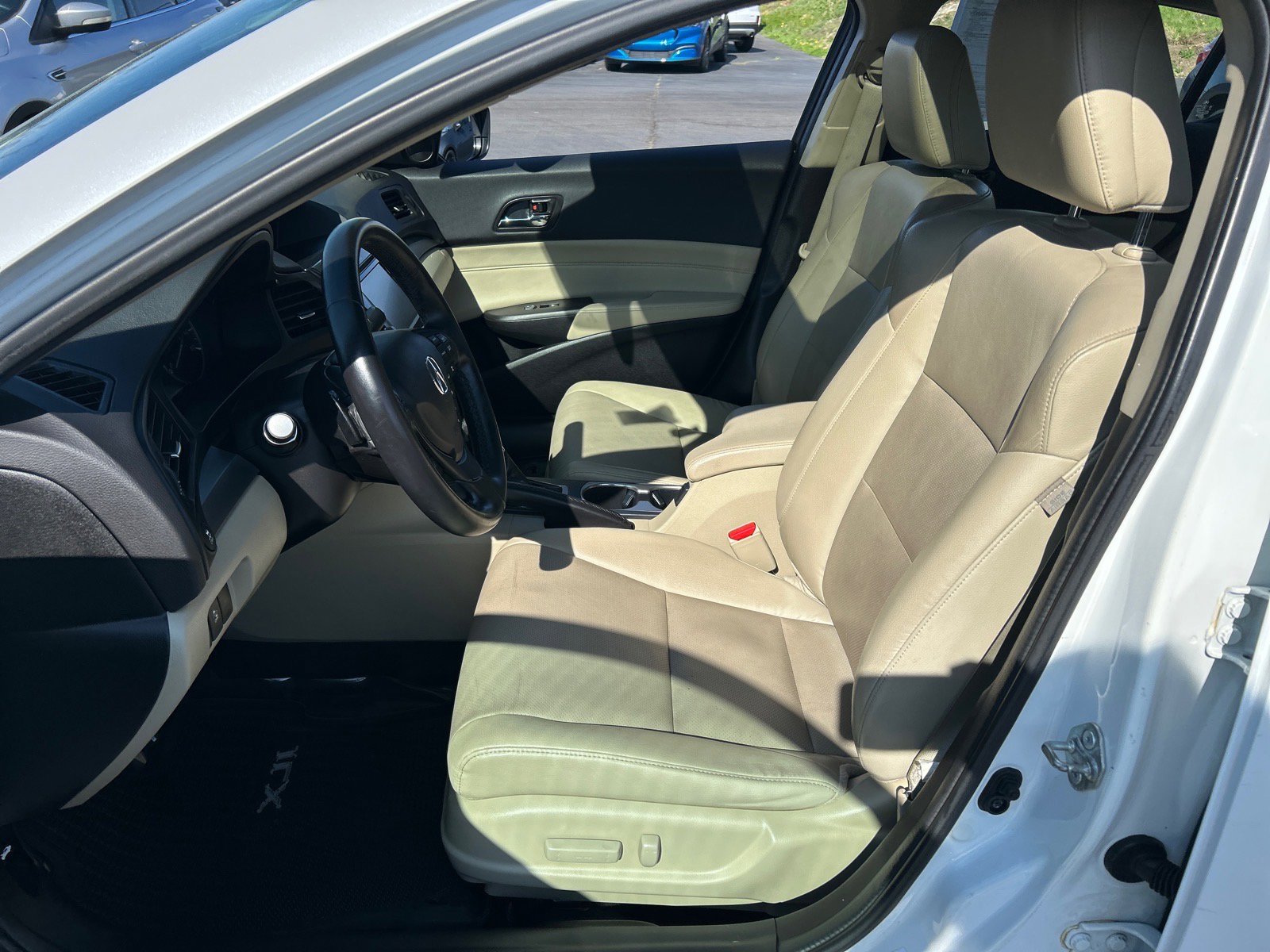 Used 2018 Acura ILX w/ Premium Package image 7