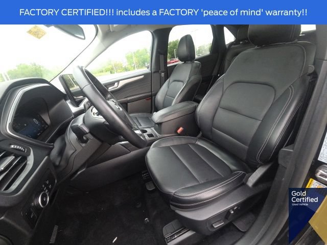 Certified 2025 Ford Escape Platinum AWD/4WD image 27
