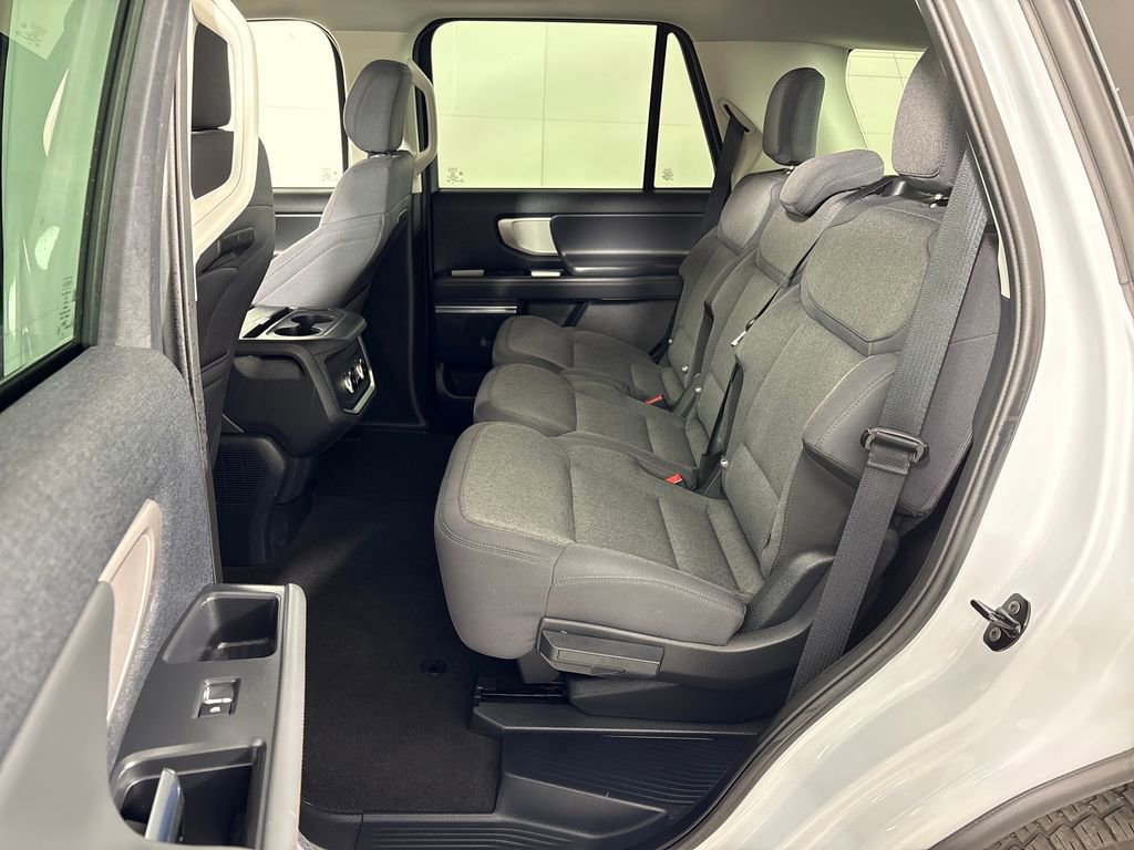 Certified 2025 Ford Expedition Active image 30