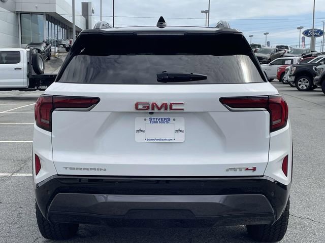 Used 2026 GMC Terrain AT4 image 4