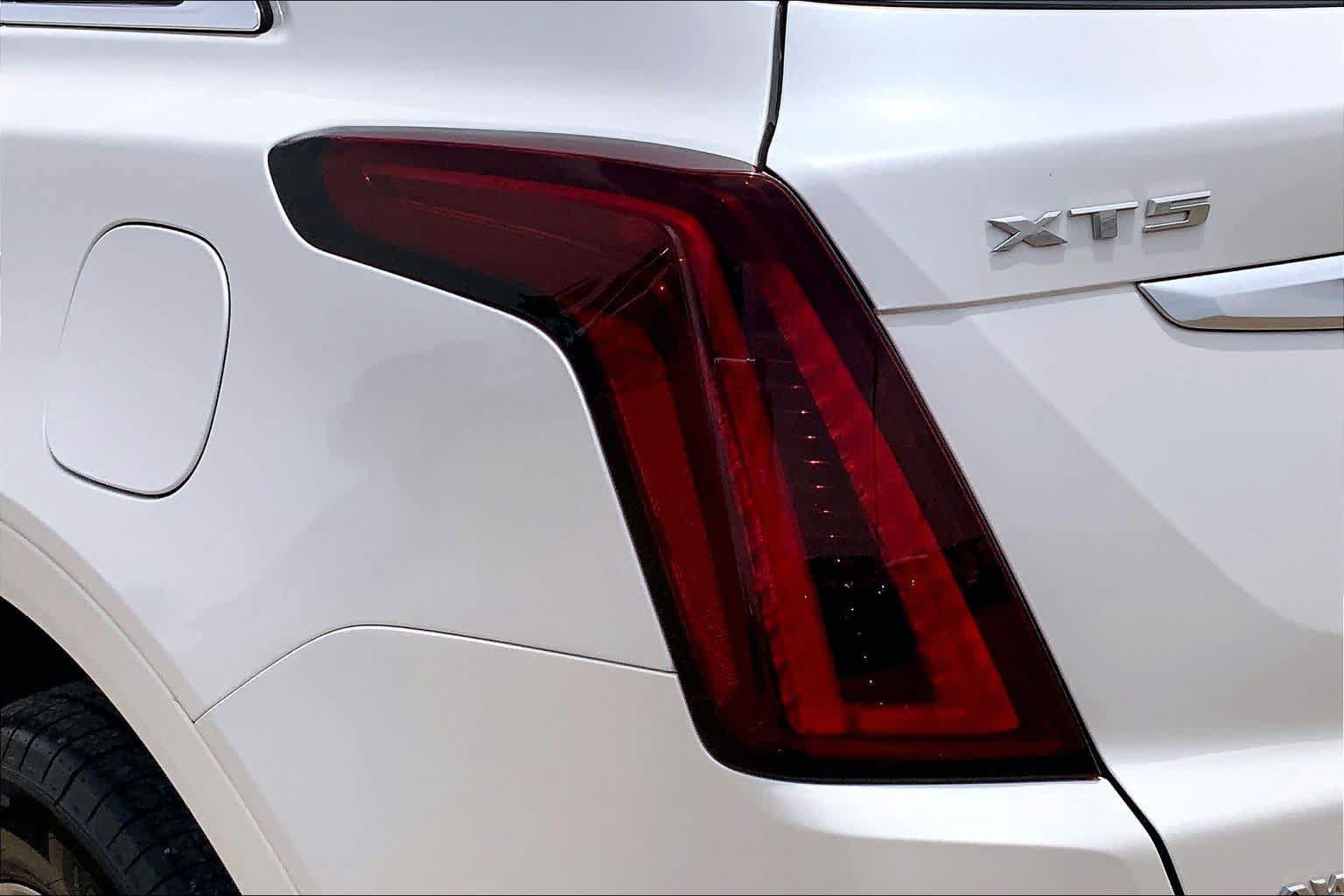 Used 2021 Cadillac XT5 Premium Luxury AWD/4WD image 29