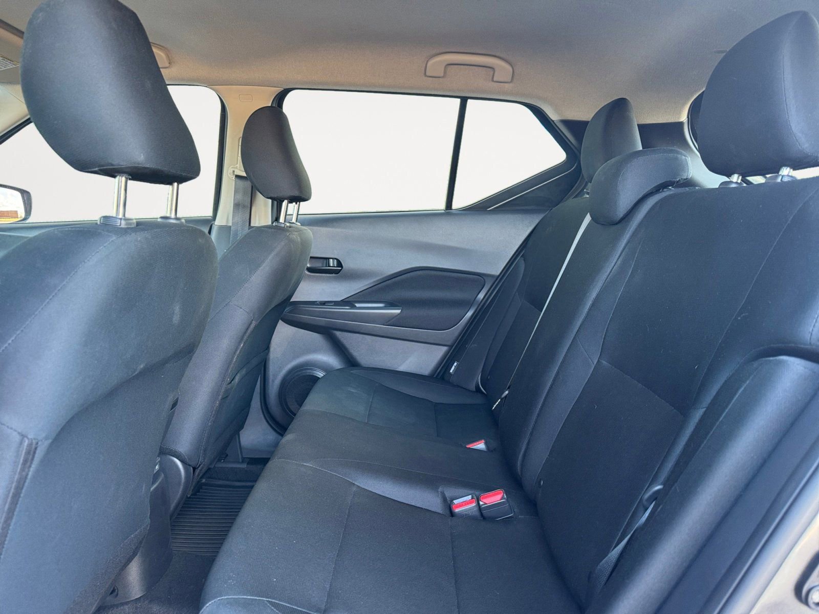 Used 2024 Nissan Kicks S image 13