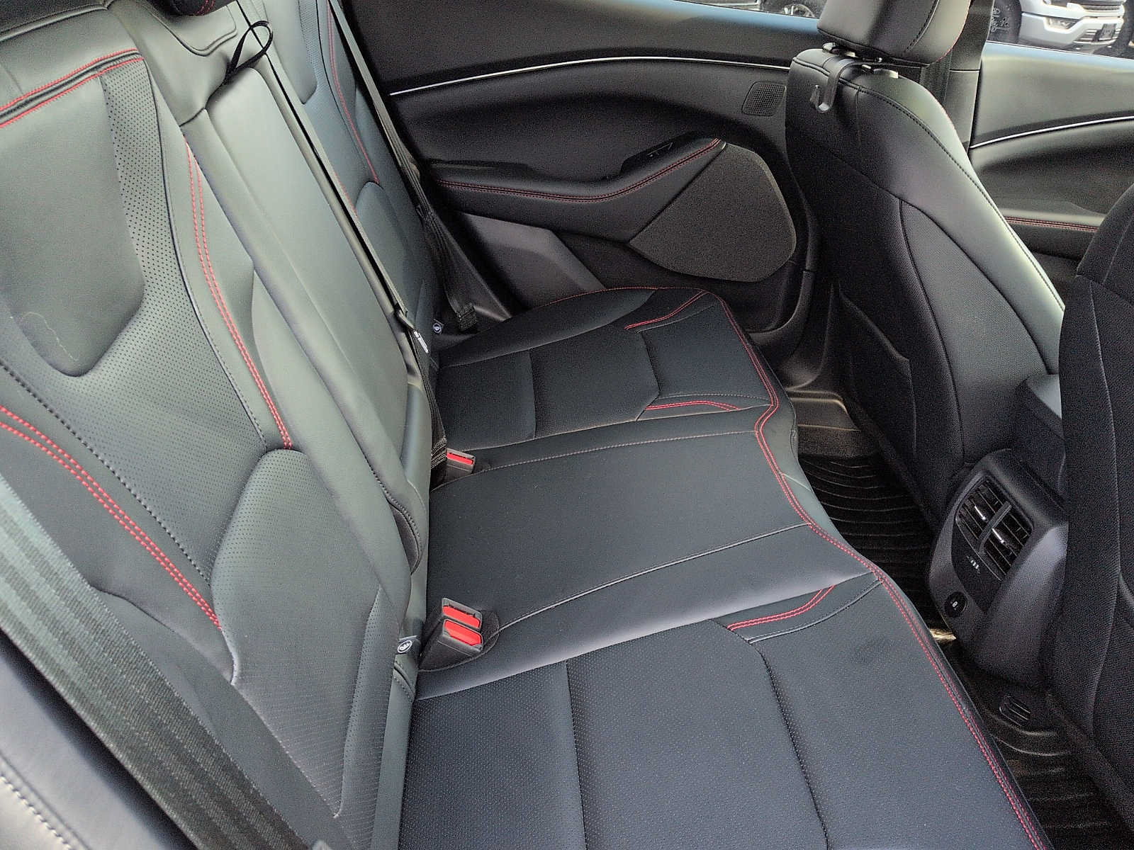 Certified 2025 Ford Mustang Mach-E Premium w/ Sport Appearance Package AWD/4WD image 11