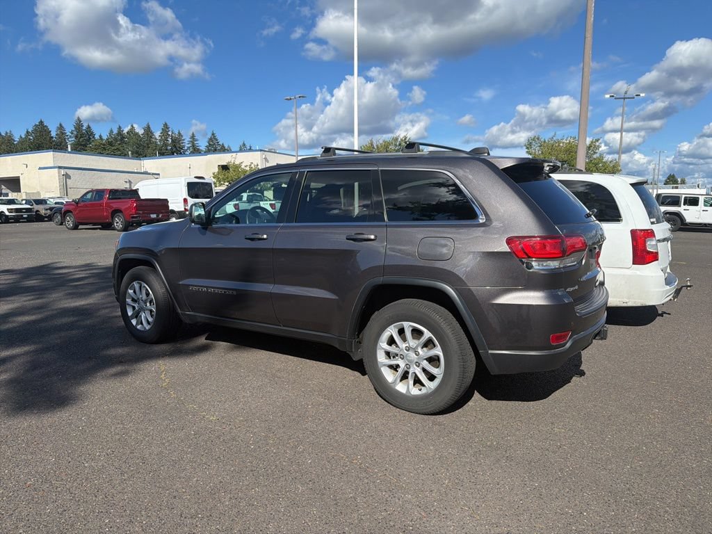 Used 2021 Jeep Grand Cherokee Laredo AWD/4WD image 3