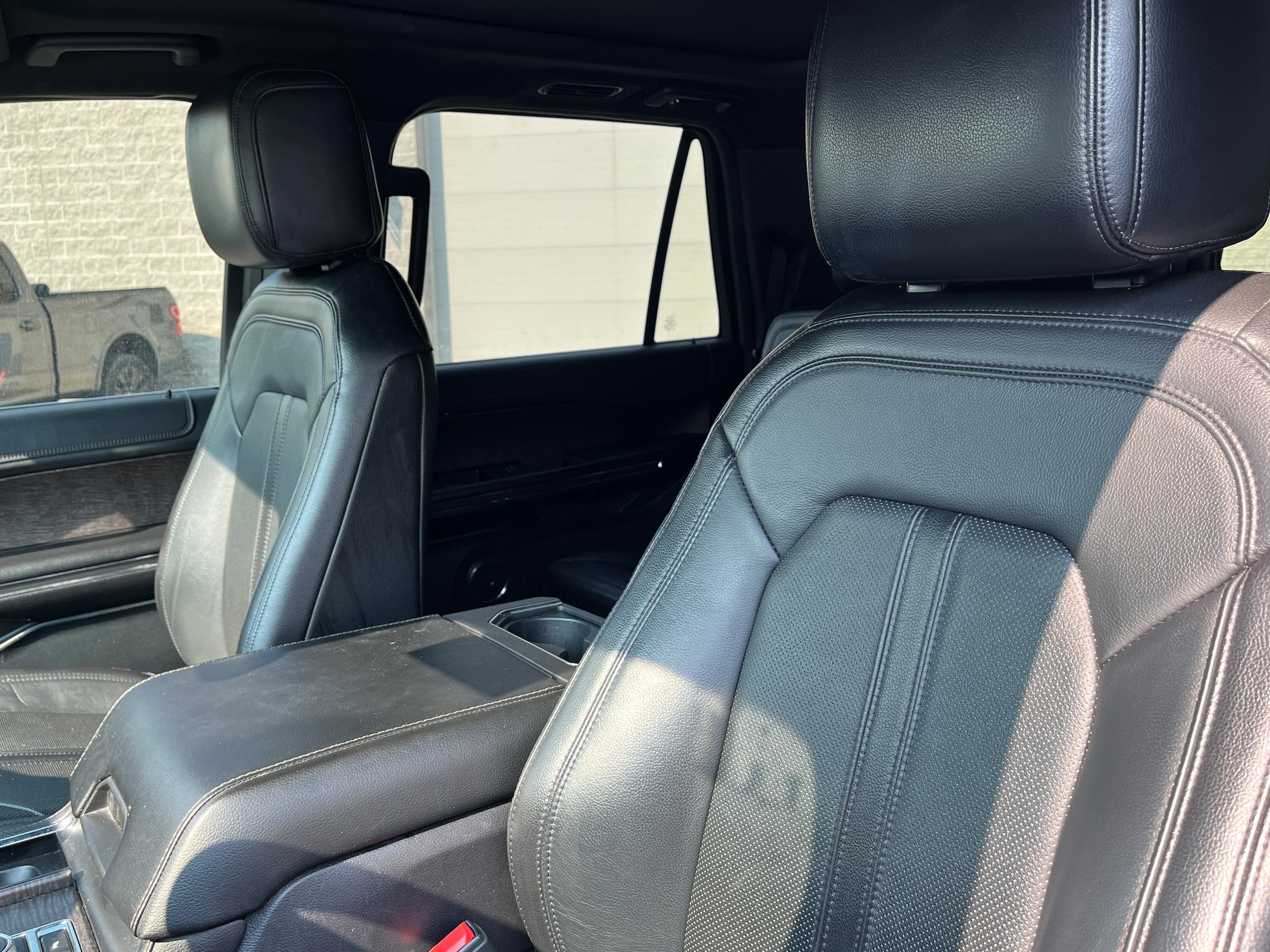 Certified 2020 Ford Expedition Max Limited w/ Equipment Group 302A AWD/4WD image 10