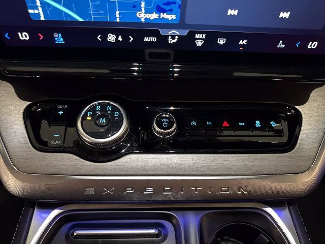Certified 2026 Ford Expedition Platinum w/ Driver's Package AWD/4WD image 22