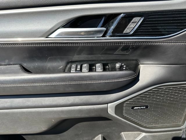 Used 2023 Jeep Wagoneer Series II w/ Convenience Group I AWD/4WD image 20
