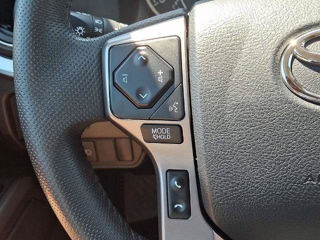 Used 2020 Toyota Tacoma SR5 AWD/4WD image 20