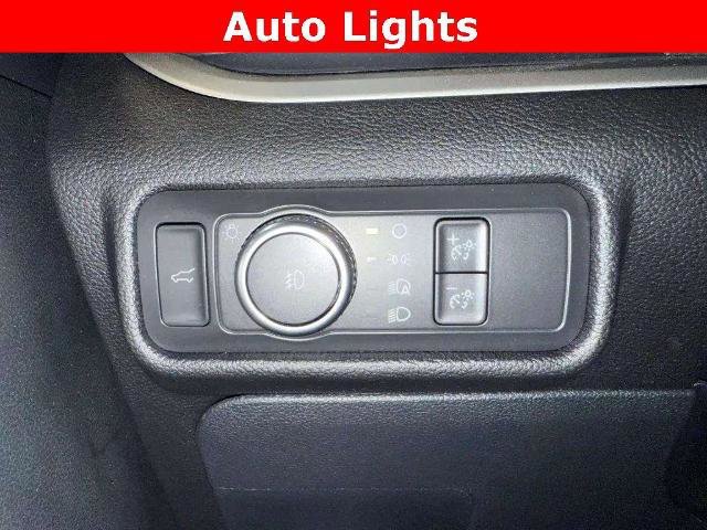 Certified 2021 Ford Explorer XLT w/ Equipment Group 202A image 16