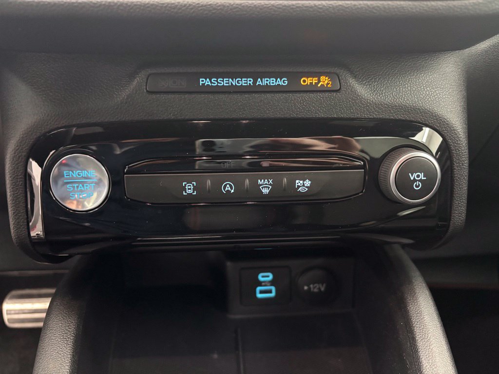 Certified 2023 Ford Escape ST-Line w/ Tech Pack #1 AWD/4WD image 6