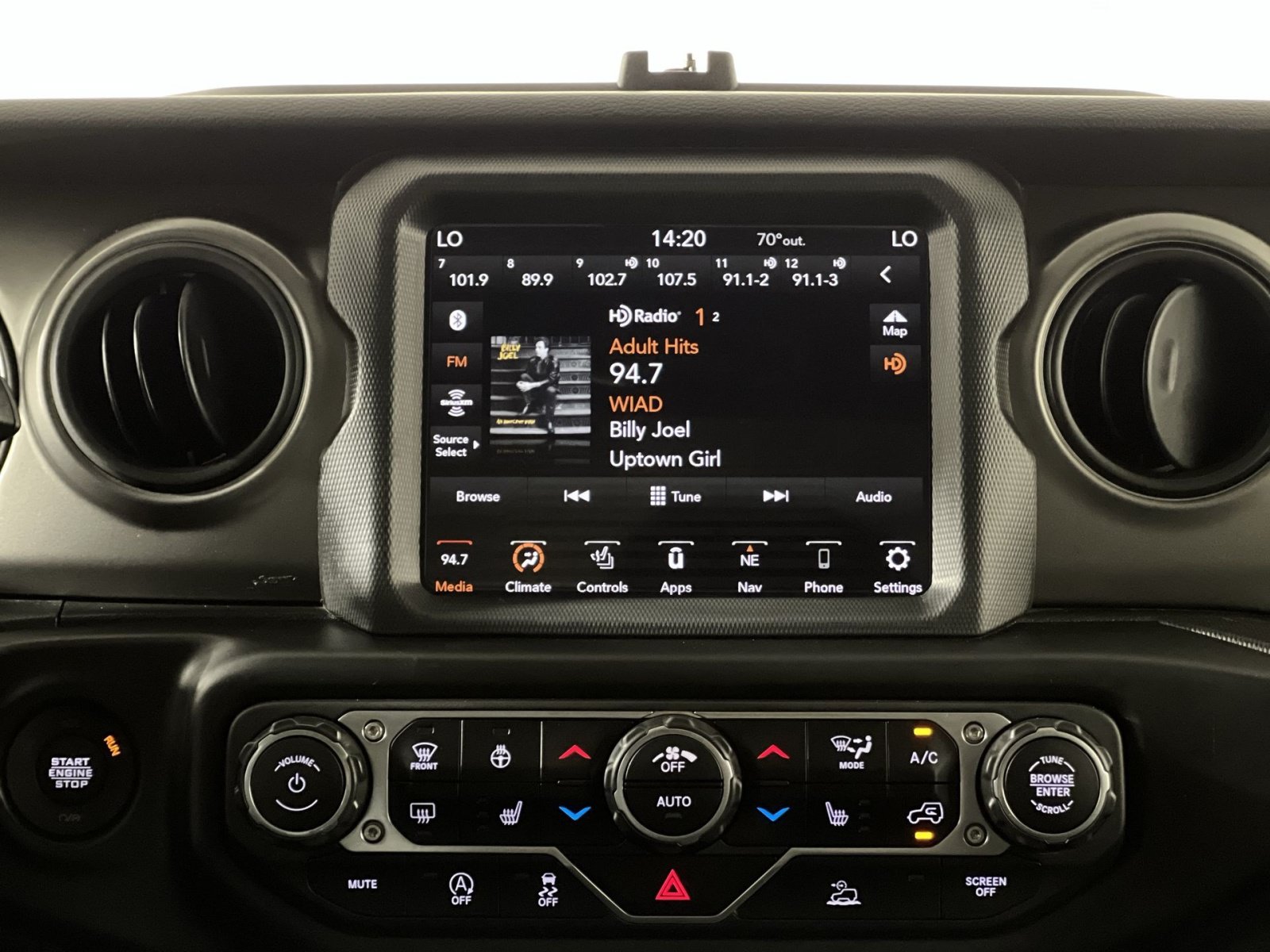Used 2022 Jeep Wrangler Unlimited Sport AWD/4WD image 18