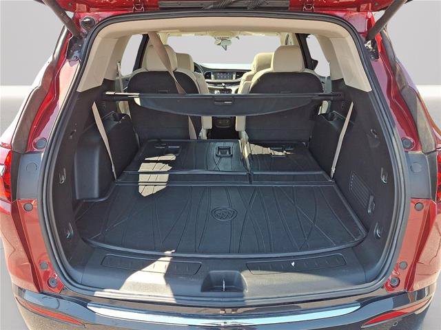 Used 2020 Buick Enclave Essence w/ Sound and Sites Package AWD/4WD image 28