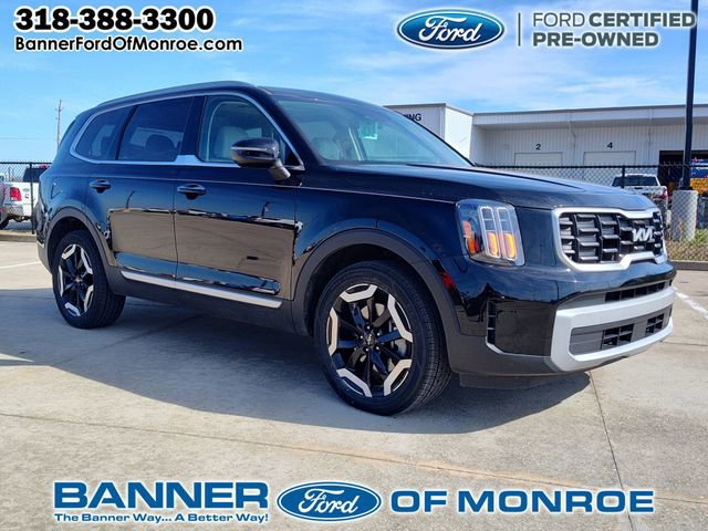 Used 2024 Kia Telluride S w/ S Sunroof Package