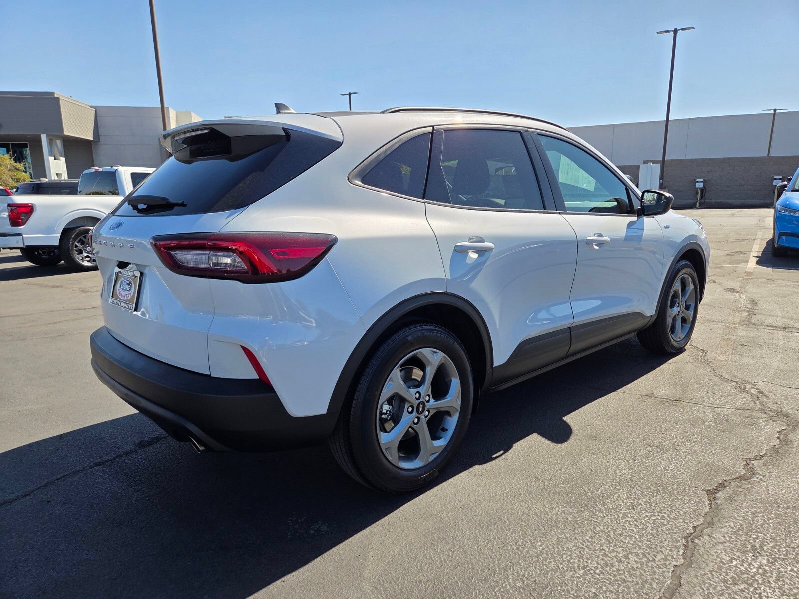 Certified 2025 Ford Escape ST-Line FWD image 6