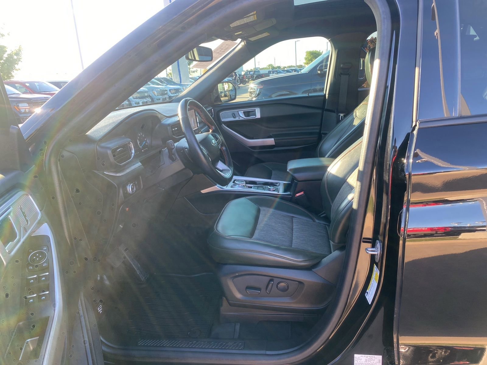 Certified 2022 Ford Explorer Timberline w/ Timberline Technology Package AWD/4WD image 17