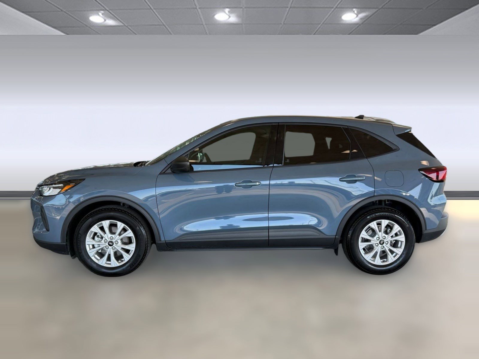 Certified 2025 Ford Escape Active w/ Tech Pack #1 FWD image 2