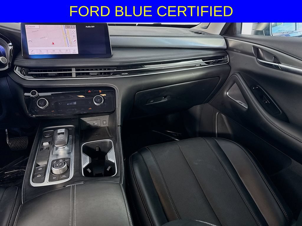 Used 2023 INFINITI QX60 Luxe w/ Performance Audio Package FWD image 28