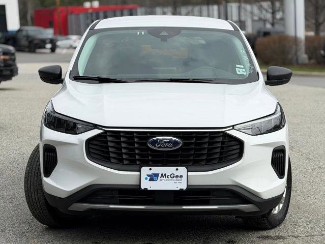 Certified 2025 Ford Escape Active AWD/4WD image 2
