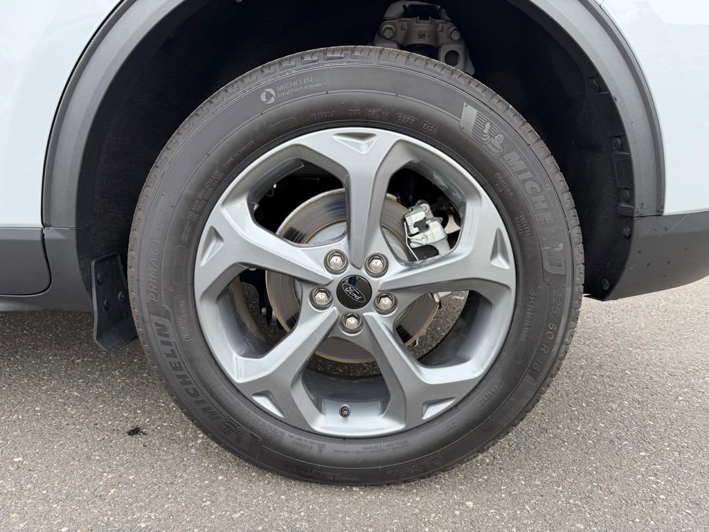 Certified 2025 Ford Escape ST-Line Select w/ Tech Pack #2 image 14