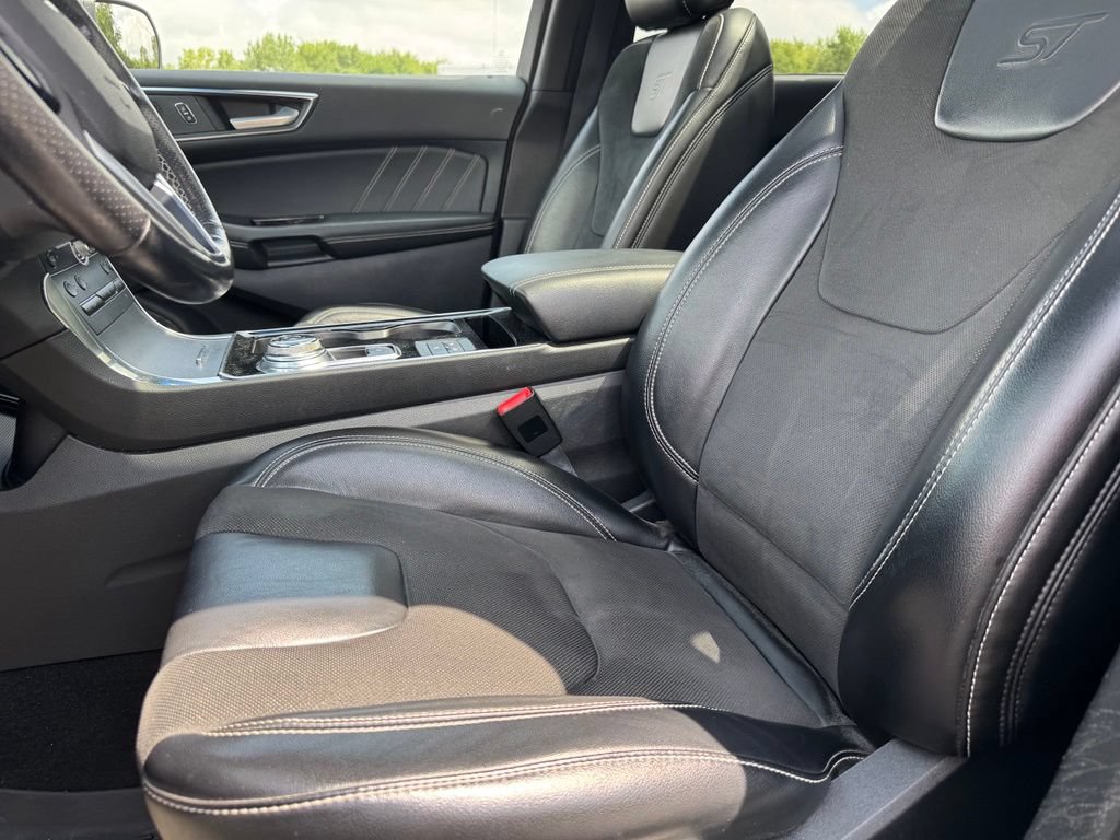 Certified 2020 Ford Edge ST w/ Equipment Group 401A AWD/4WD image 9