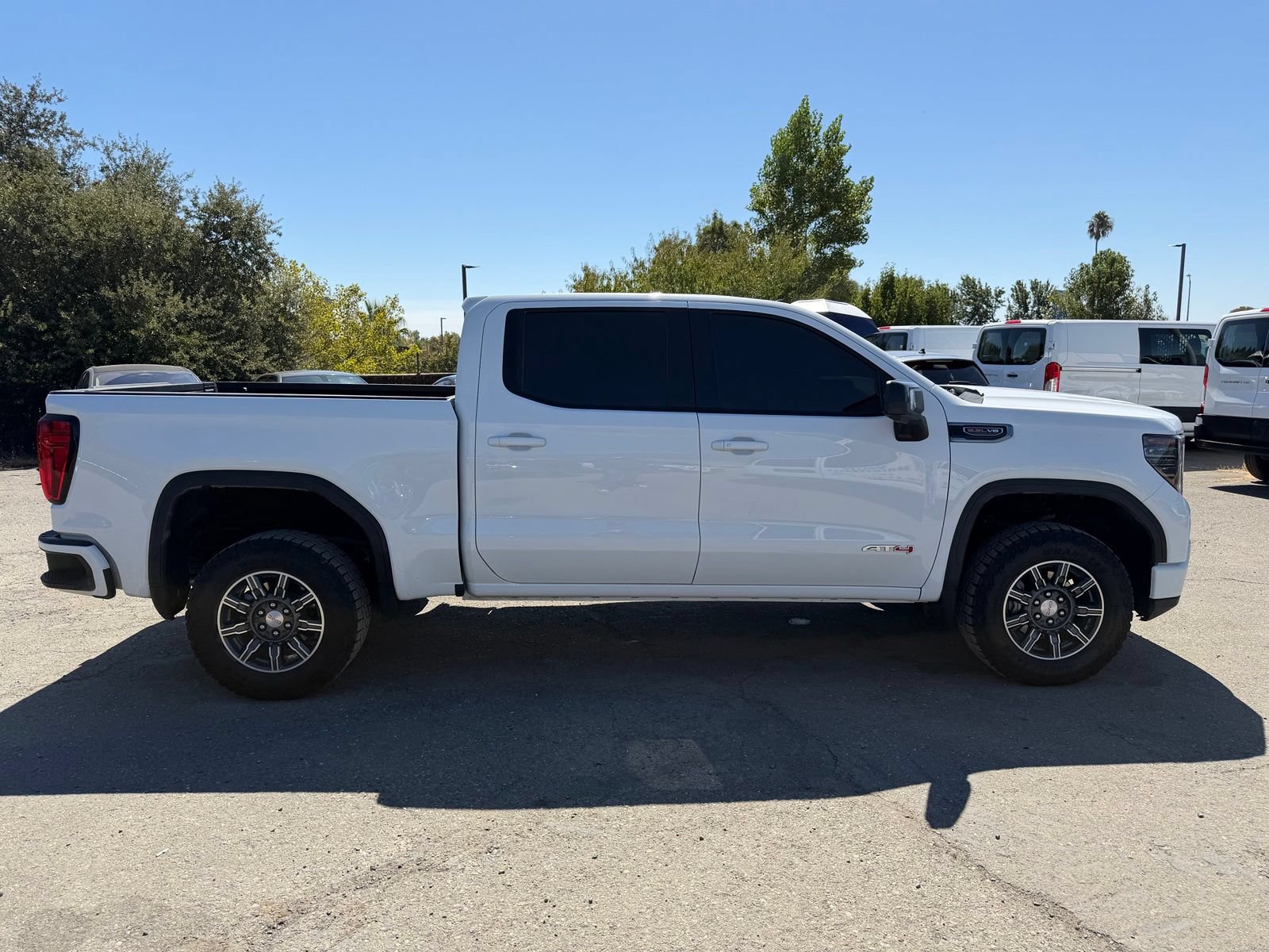Used 2025 GMC Sierra 1500 AT4 AWD/4WD image 6