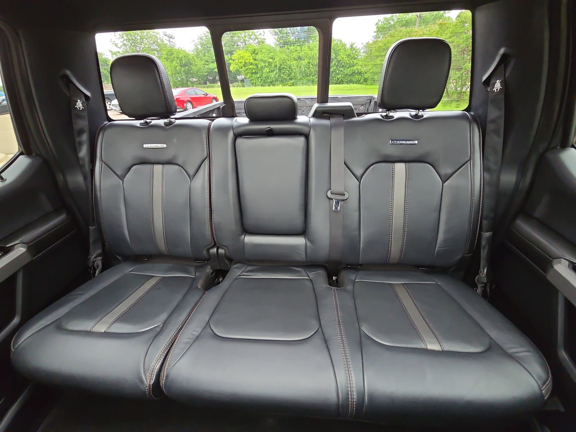 Certified 2019 Ford F150 Platinum w/ Equipment Group 701A Luxury AWD/4WD image 22