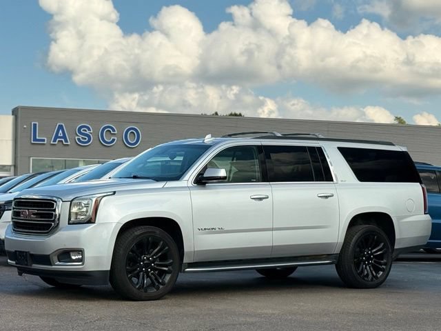 Used 2018 GMC Yukon XL SLT w/ Open Road Package AWD/4WD image 1
