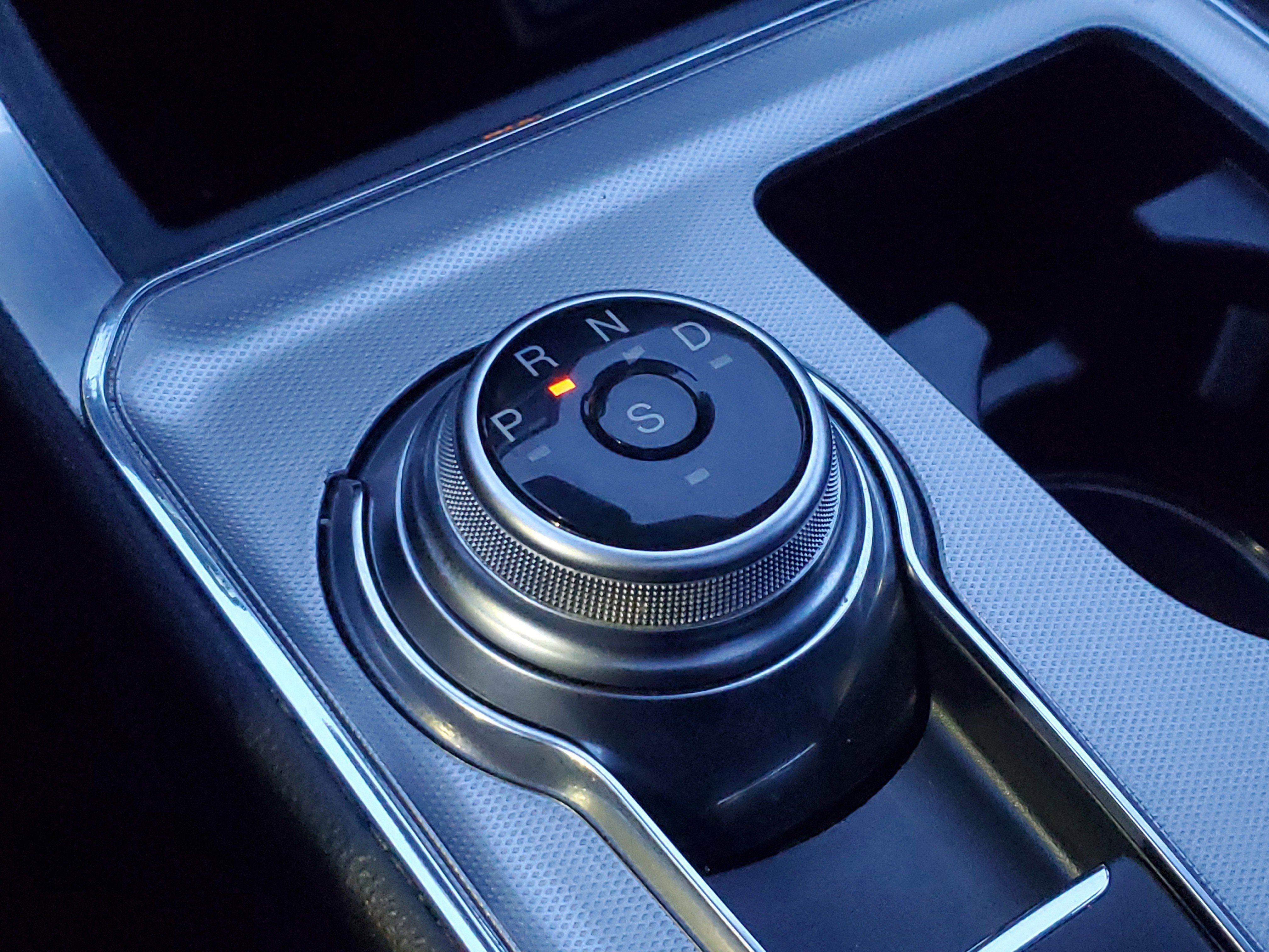 Certified 2022 Ford Edge ST w/ Equipment Group 401A image 33