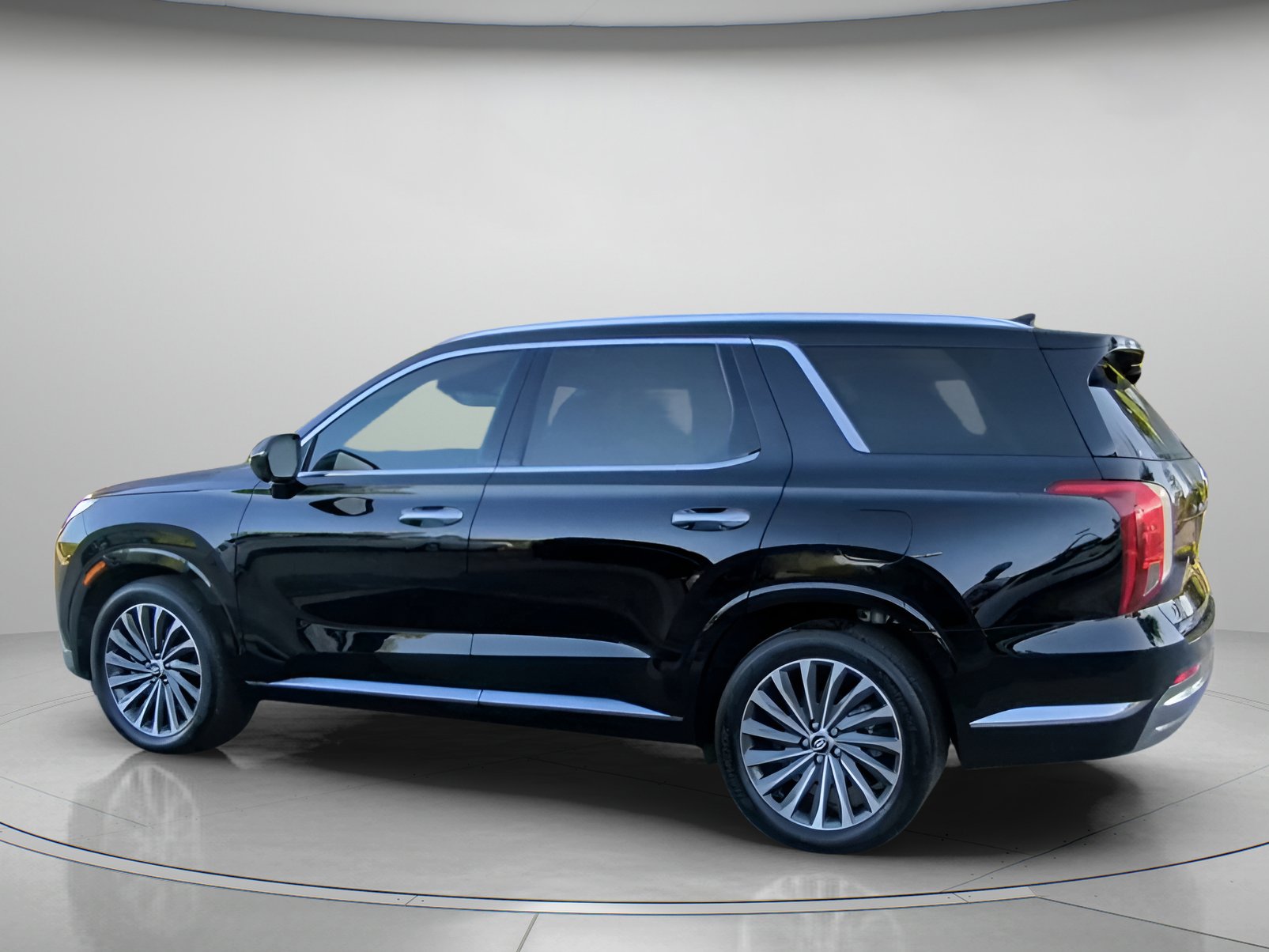 Used 2025 Hyundai Palisade Calligraphy FWD image 18