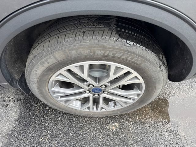 Certified 2022 Ford Escape SEL AWD/4WD image 14