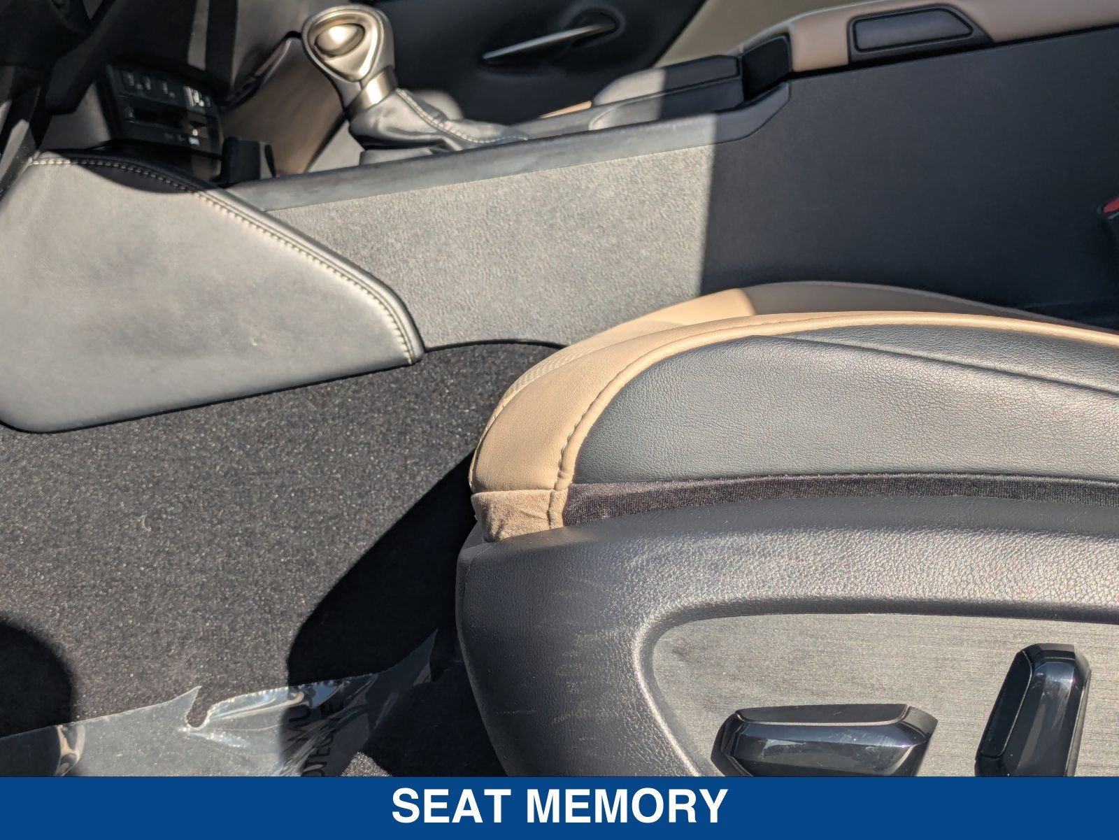 Used 2019 Lexus ES 350 w/ Premium Package FWD image 22