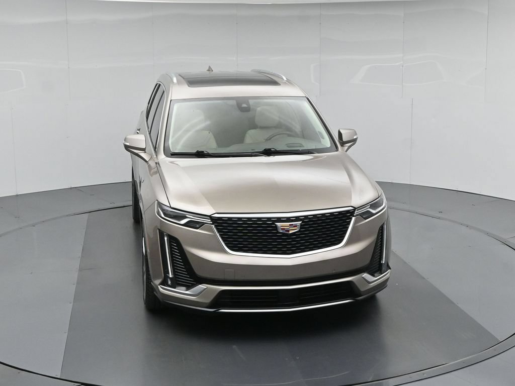 Used 2022 Cadillac XT6 Premium Luxury w/ Technology Package FWD image 46