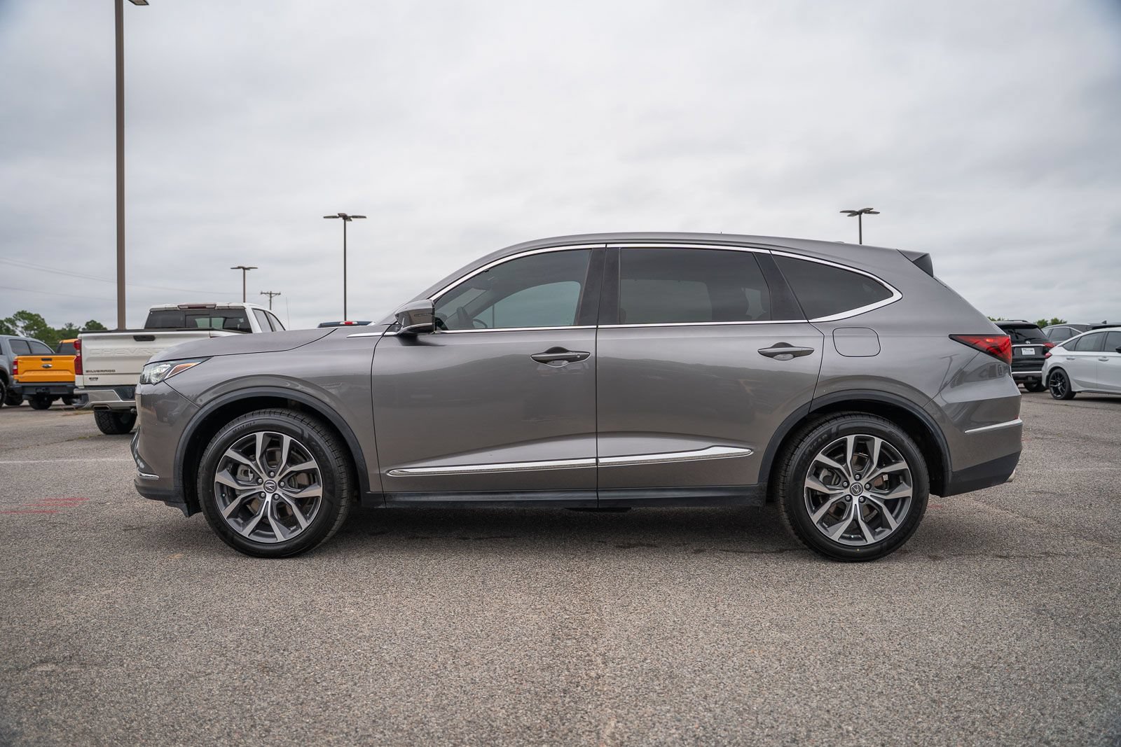Used 2022 Acura MDX w/ Technology Package FWD image 8