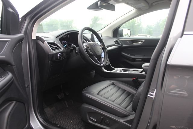 Certified 2024 Ford Edge SEL w/ Convenience Package AWD/4WD image 25