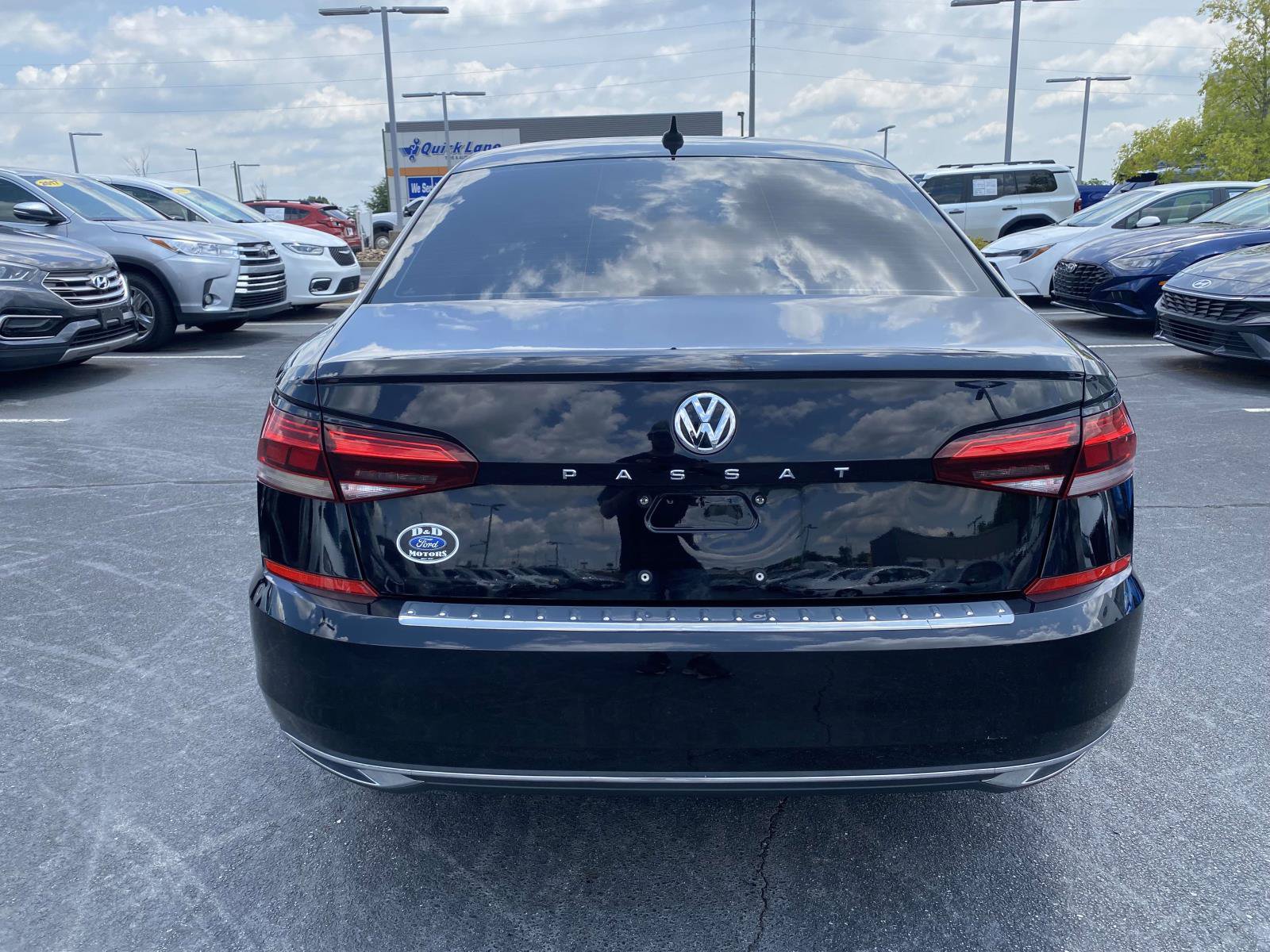 Used 2021 Volkswagen Passat 2.0T SE FWD image 6