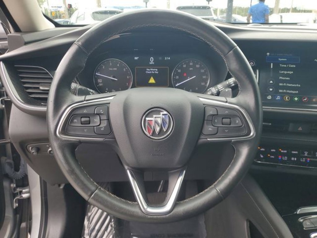 Used 2023 Buick Envision Essence image 52