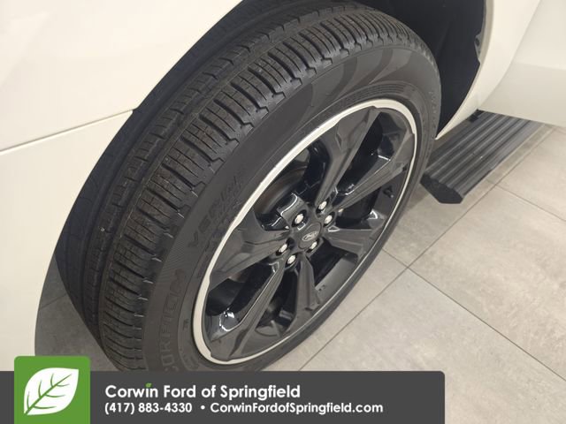 Certified 2024 Ford Expedition Limited image 45