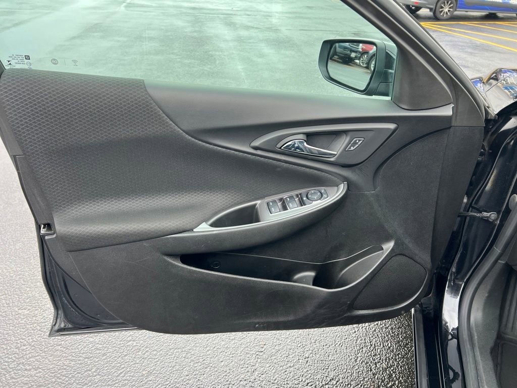 Used 2023 Chevrolet Malibu LT image 12