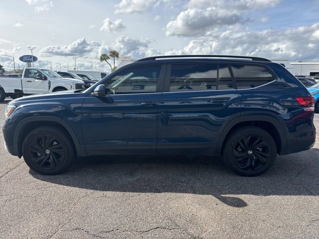 Used 2022 Volkswagen Atlas SE image 2