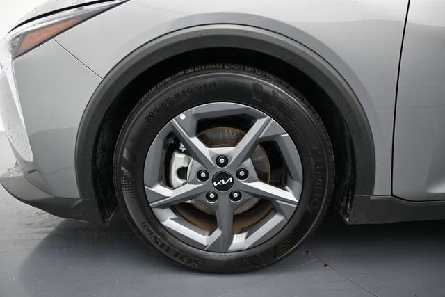 Used 2025 Kia K4 FWD image 9