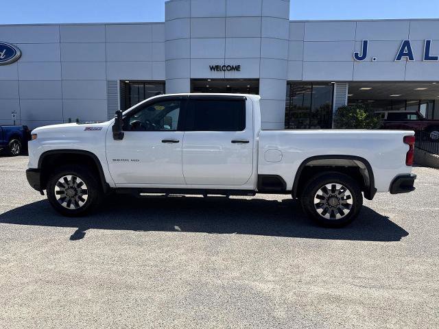 Used 2024 Chevrolet Silverado 2500 Custom w/ Custom Value Package AWD/4WD image 2