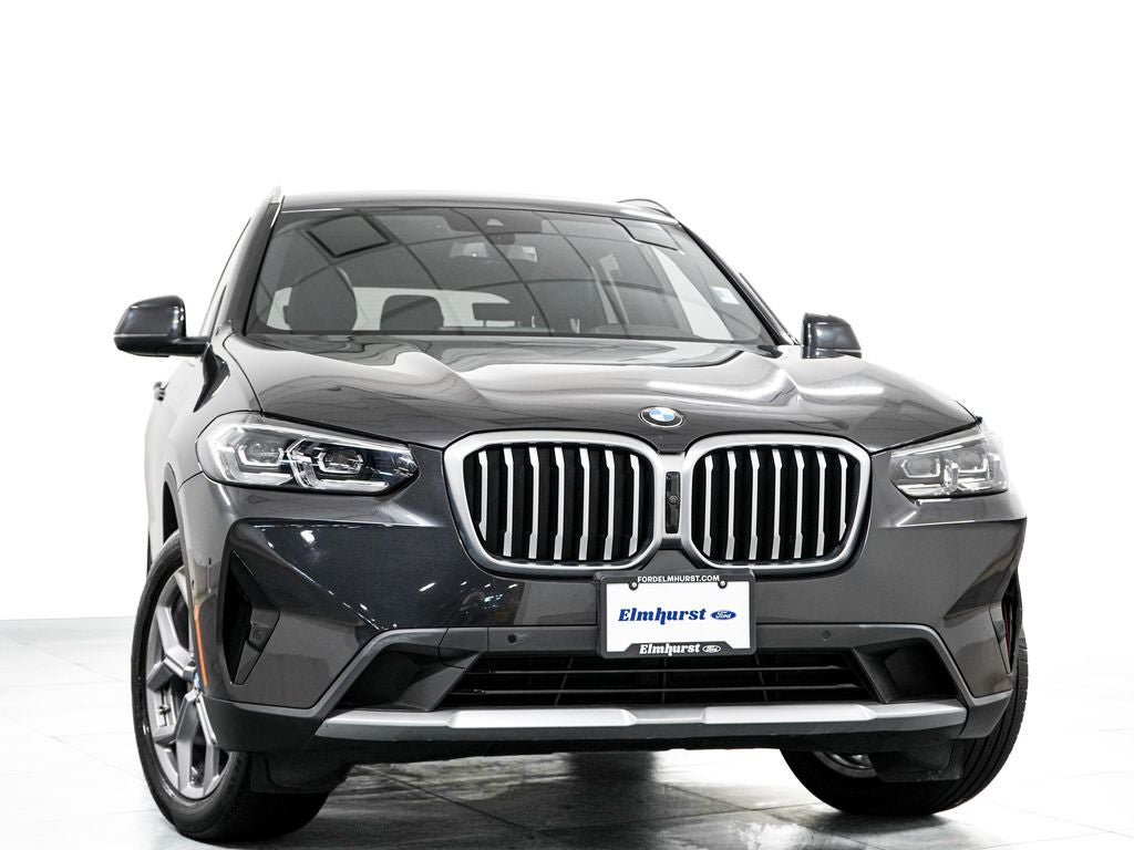 Used 2024 BMW X3 xDrive30i w/ Premium Package AWD/4WD image 3