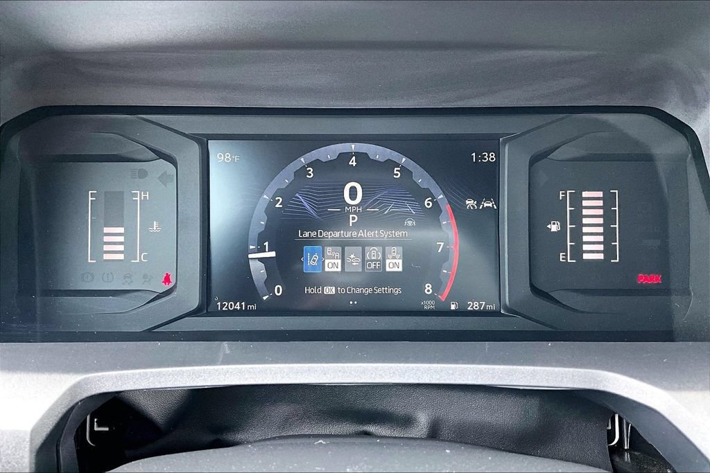 Used 2025 Toyota Tacoma SR5 AWD/4WD image 21