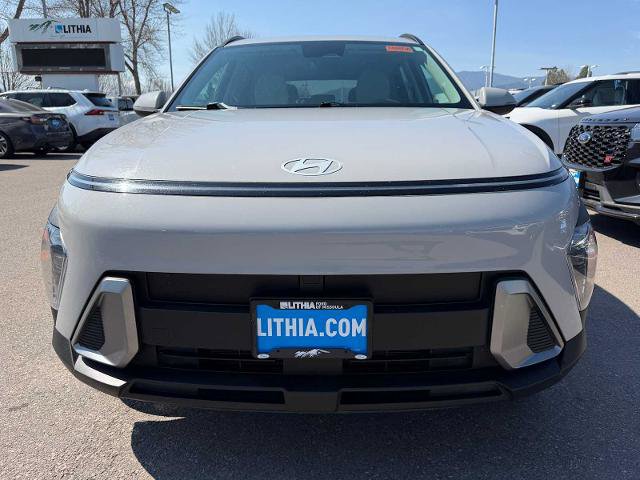 Used 2025 Hyundai Kona SEL image 2