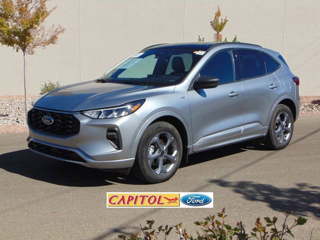 Certified 2023 Ford Escape ST-Line w/ Tech Pack #1 AWD/4WD image 1